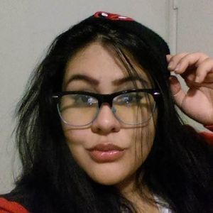 Meet your Posher, Yvette